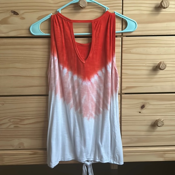 Red and White Wrangler Tank Top - Picture 2 of 9